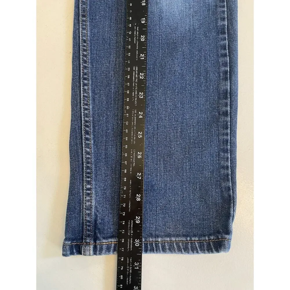 Men's Levi's 505 Blue Denim Jeans Size 36 x 32 Medium Wash Mid Rise Straight Leg